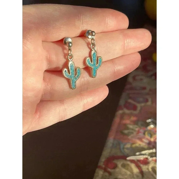 Cactus Desert Life Charm dangle Earrings pewter turquoise inlay Charms Cacti - Picture 1 of 4